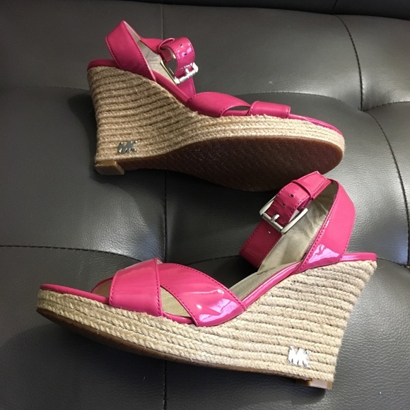 Michael Kors COLLECTION Kami Espadrilles in Zinnia Pink Patent BARBIE PINK - Picture 5 of 6